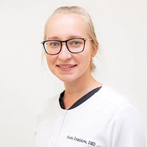Dr.-Sasha-Demidova-img.jpg